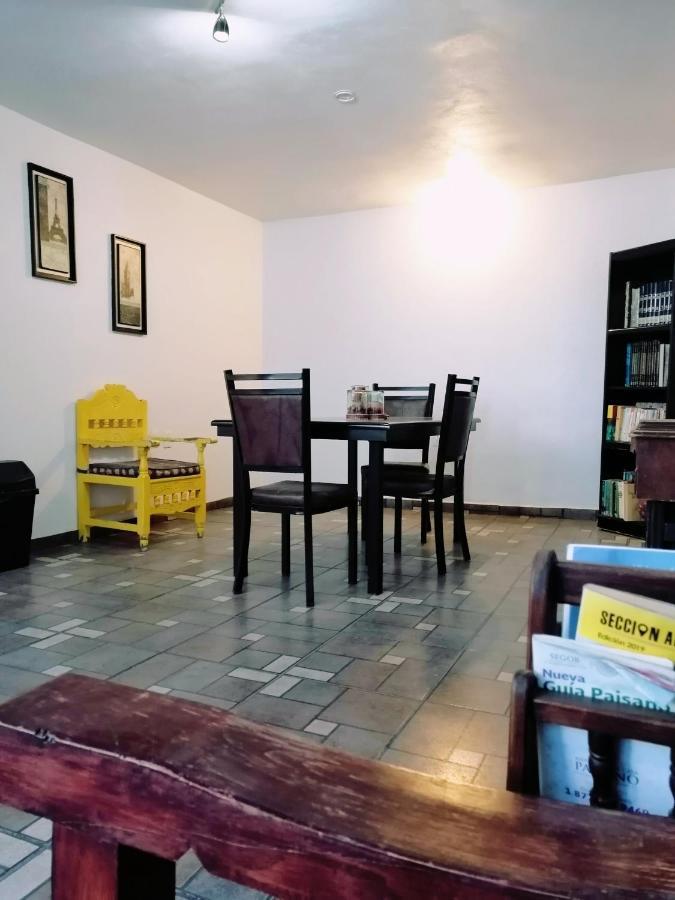 Hostal Maple Queretaro Ngoại thất bức ảnh