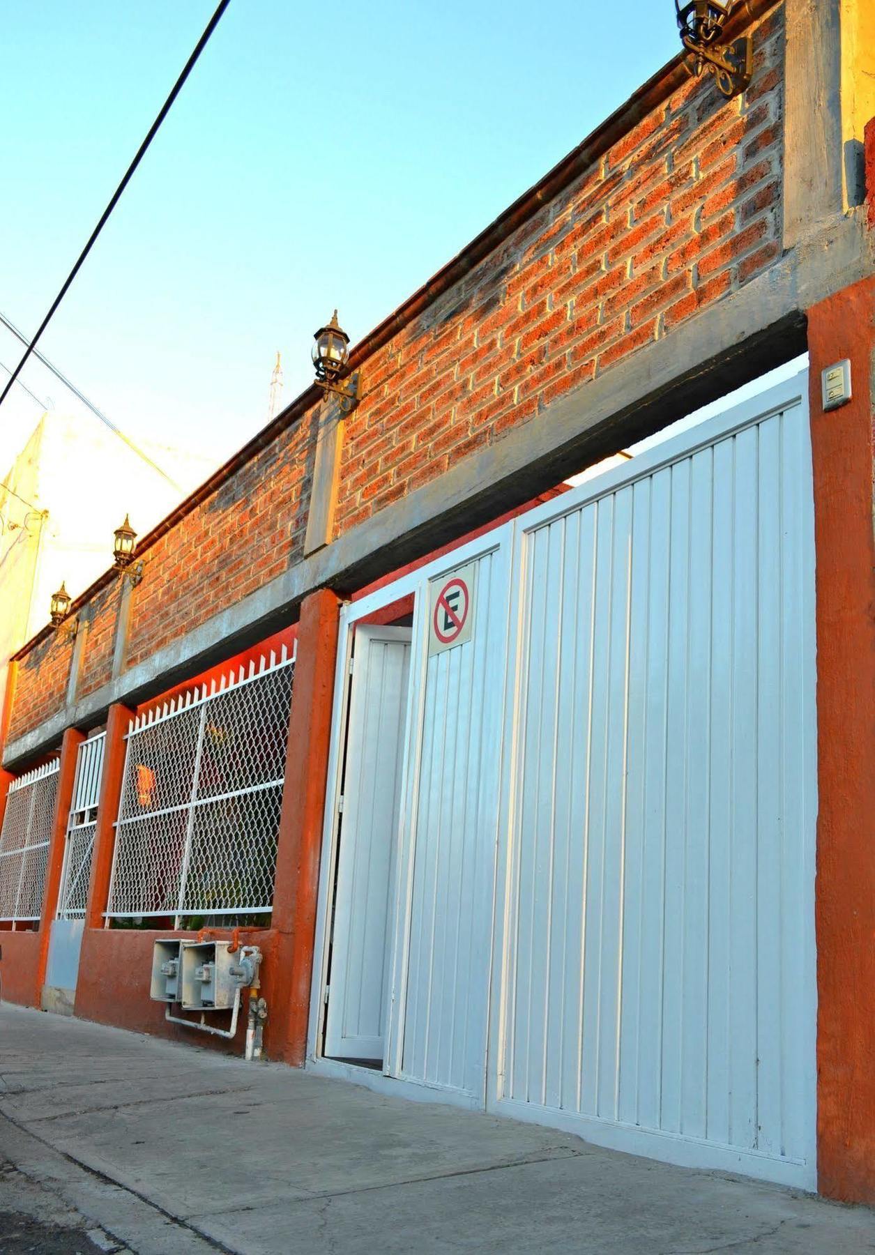 Hostal Maple Queretaro Ngoại thất bức ảnh