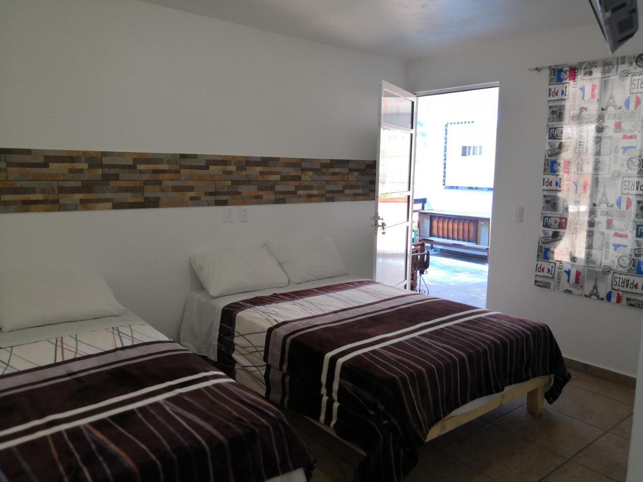 Hostal Maple Queretaro Ngoại thất bức ảnh