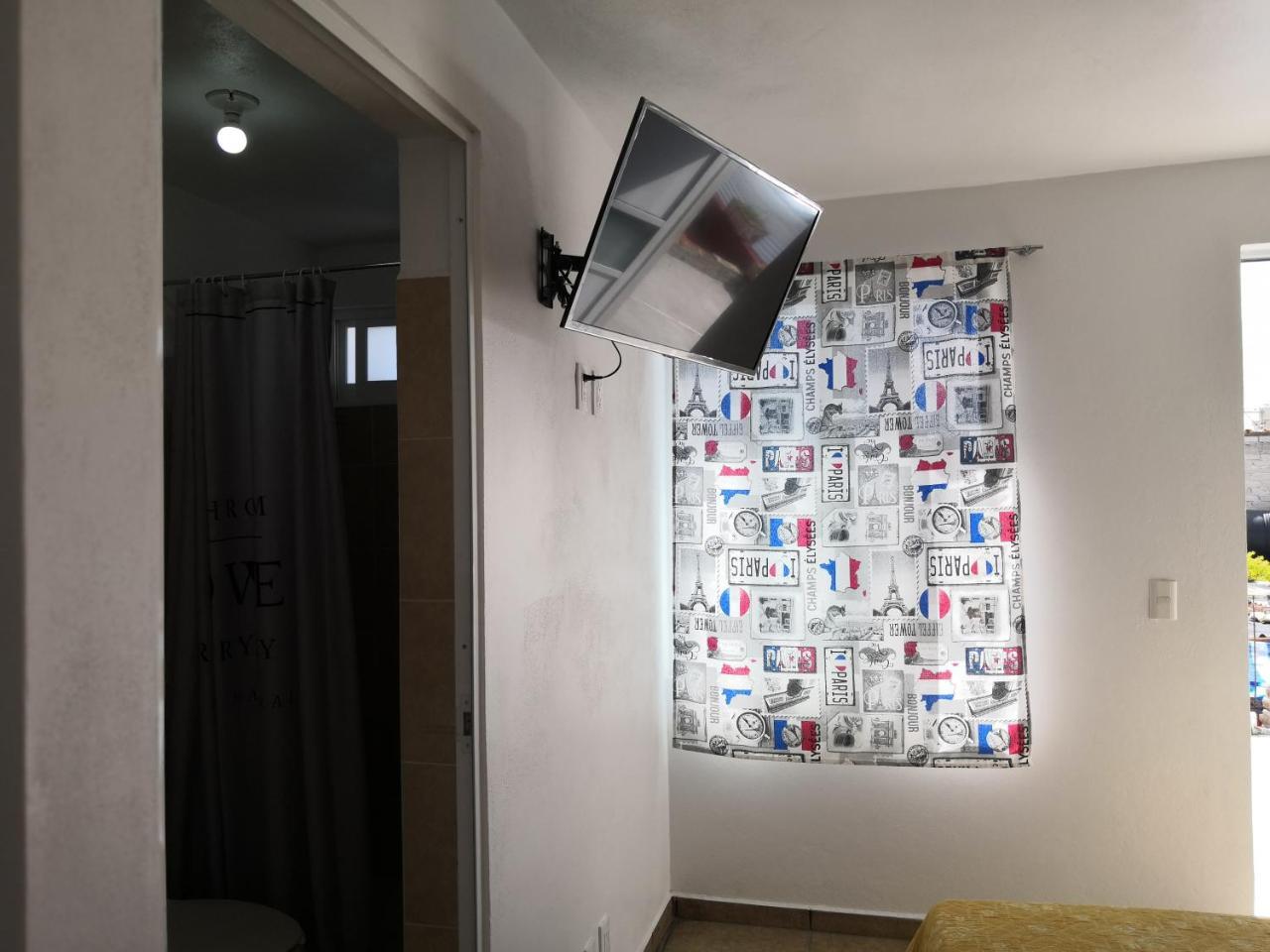 Hostal Maple Queretaro Ngoại thất bức ảnh