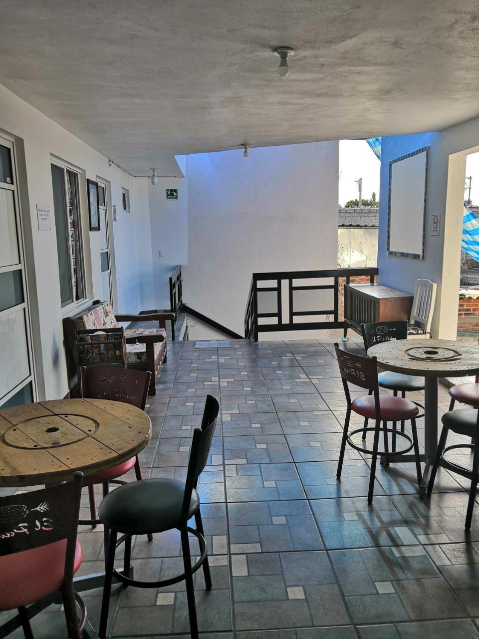 Hostal Maple Queretaro Ngoại thất bức ảnh